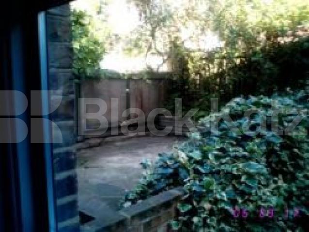 			2 Bedroom, 1 bath, 1 reception Ground Floor Maisonette			 South View Road, CROUCH END N8